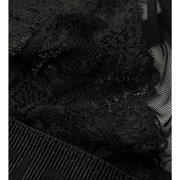 ๐ NWT Karl Lagerfeld Lace Triangle Bra size medium black - Picture 2 of 6